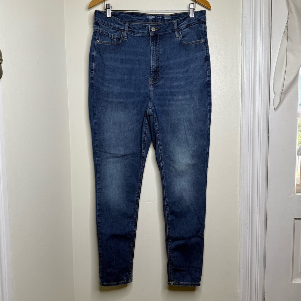Old Navy Rockstar Super Skinny Extra High Rise Size 14-18 Forever Fit Chandra